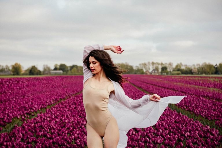 arielle-photographer-amsterdam-tulips-fields-keukenhof-amsterdam